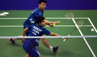 羽毛球双打站位图解 羽毛球双打站位图解